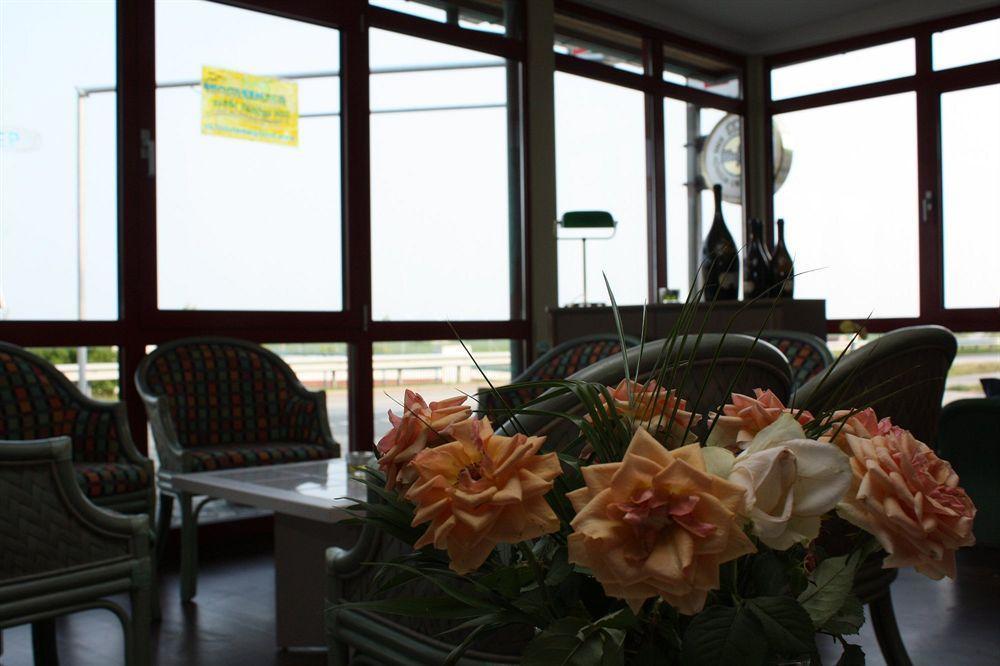 Hotel Gremersdorf - Zum Gruenen Jaeger Esterno foto
