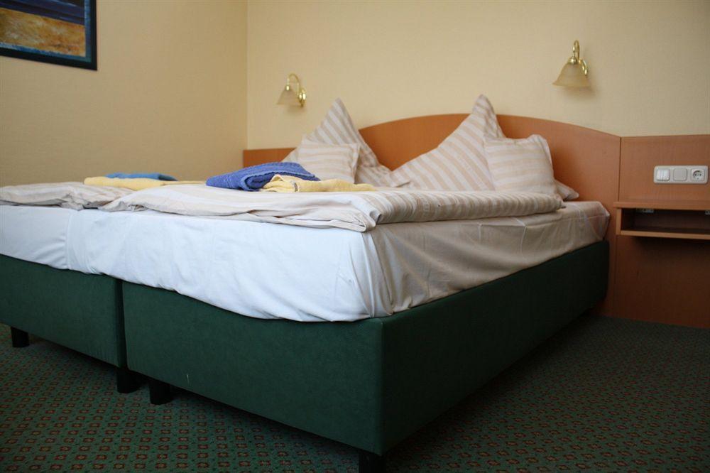 Hotel Gremersdorf - Zum Gruenen Jaeger Esterno foto